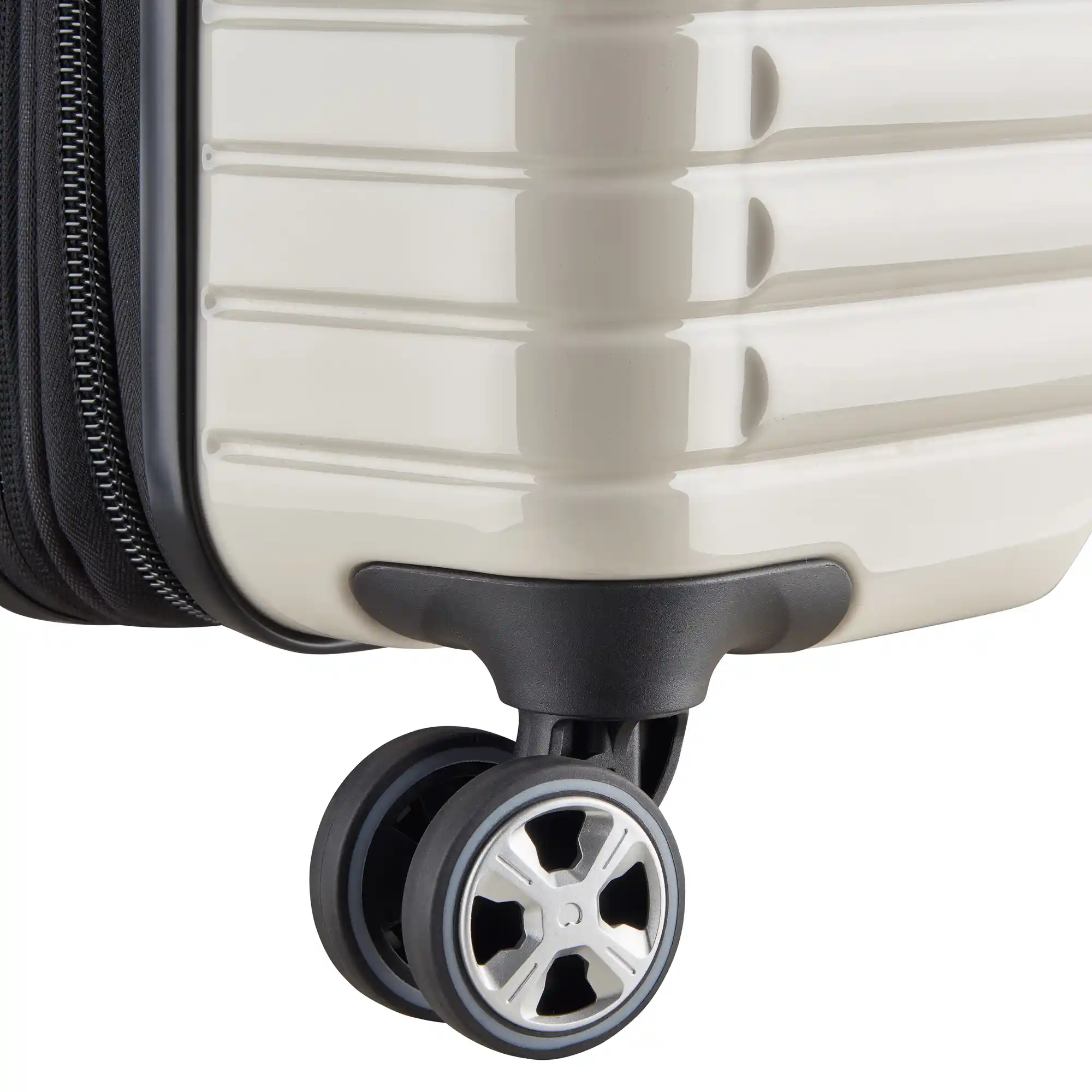 Cruise 3.0 - Medium Expandable Spinner - Image 39