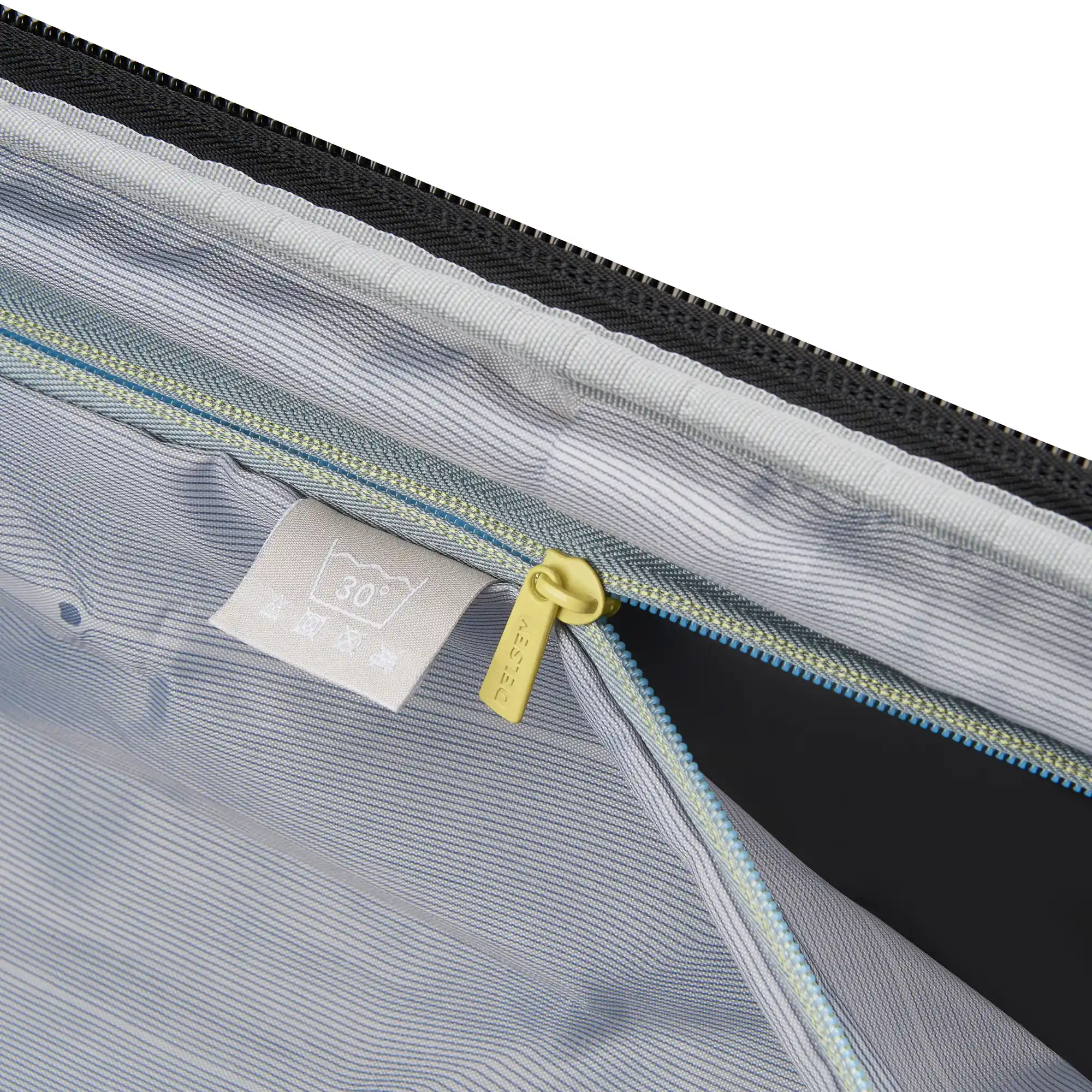 Cruise 3.0 - Large Expandable Spinner - Image 39